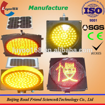 Solar power led traffic arrow sign