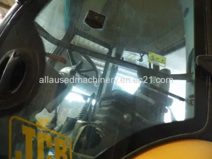 JCB 3CX backhoe loader 