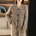 Woolen Lady&#39;s vadderad stickad cardigan