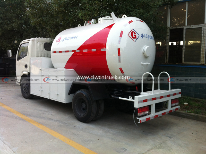 lpg delivery truck 3