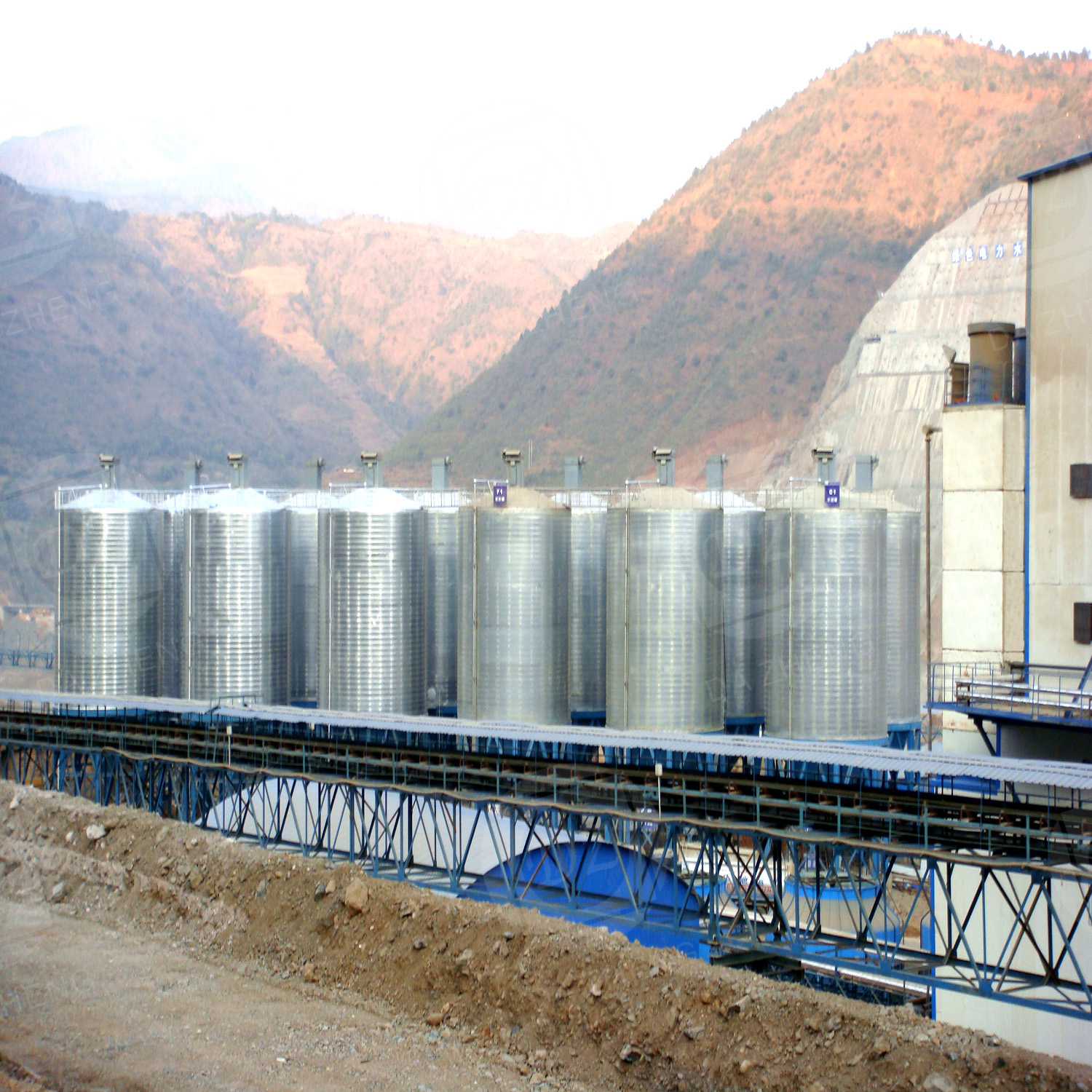 Bite type steel plate silo for rice