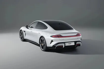 Xiaomi MI SU7: The Latest High-Performance All-Electric 4WD Sedan