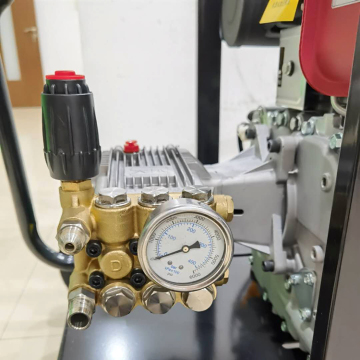 Diesel Powered Ultra High Pressure Cleaning Machine