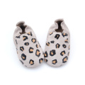 Модни бебешки кожени обувки Lepord Spot