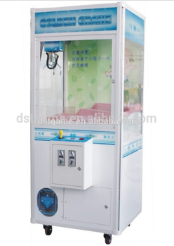Toy coin operated claw crane game machine