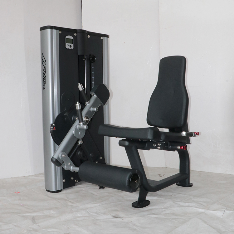 leg extension machine