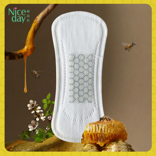 Honeycomb antibacterial wormwood sanitary pad