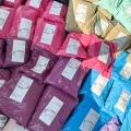 Tùy chỉnh logo đầy màu sắc poly mailers quần áo vận chuyển