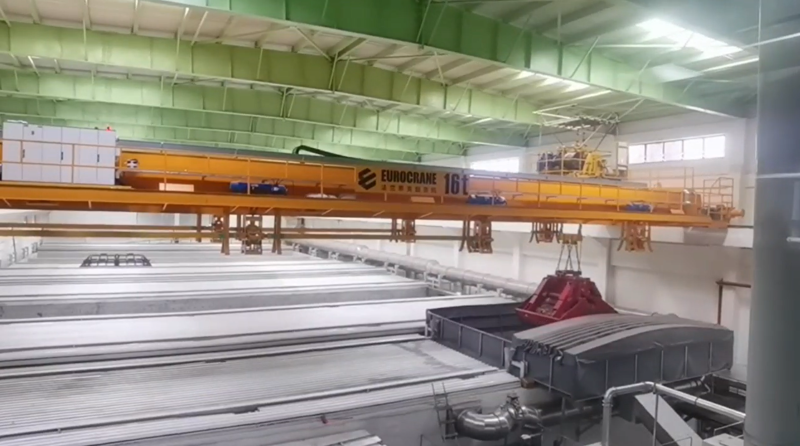 Eurocrane automated waste-to-energy crane with intelligent control system