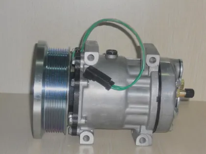 Sanden Type 7H15-4301 24V Air Conditioning Compressor