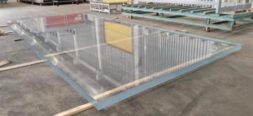 Transparent Plexiglass acrylic sheets in customizable sizes
