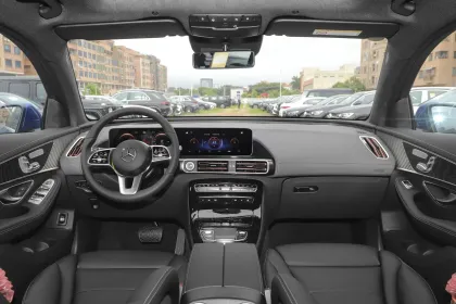 Mercedes-Benz EQC: New Style Four Doors Hot Selling New Energy Vehicle