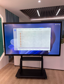 4K Interactive Smart Board for Medical Consultation