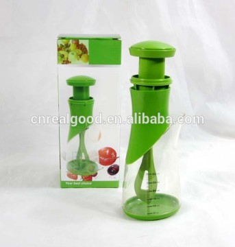58569 New Plastic salad shaker