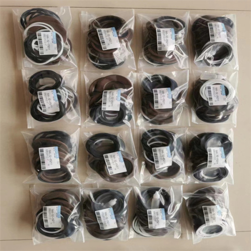 Bolt 8T4172 Nut 8T4133 Air Filter 600-185-5100 600-181-1600 Cover 2065471121