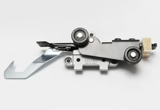 3201-05-1005/C SELCOM GDB Landing Door Lock (Center Opening)