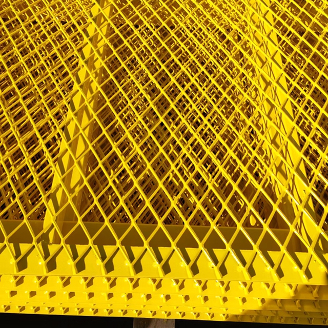 Mesh Fence 9