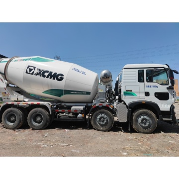 XCMG 14 Cubic HOWO Concrete Mixer Truck