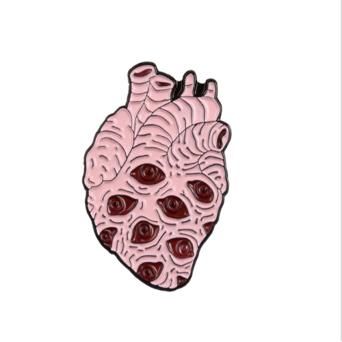 Distintivo in metallo smaltato universo a forma di cuore vario popolare