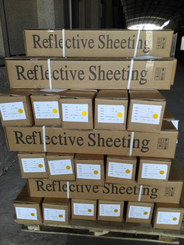 Commercial reflective sheeting for advertisement