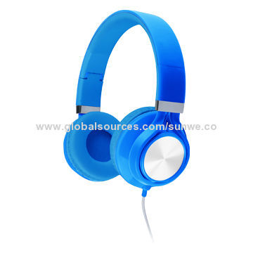Wired Headphones with Perfect Structure, Supports MP3 Players and Mobile Phones