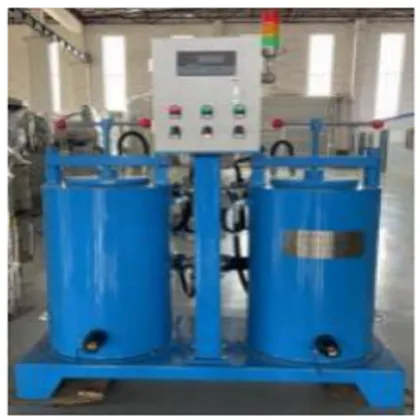 Dual flow wax liquid filtration system