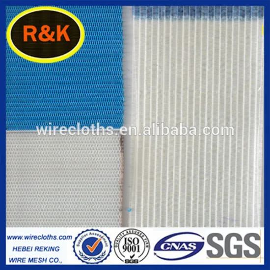 Plain weave polyester belt filter