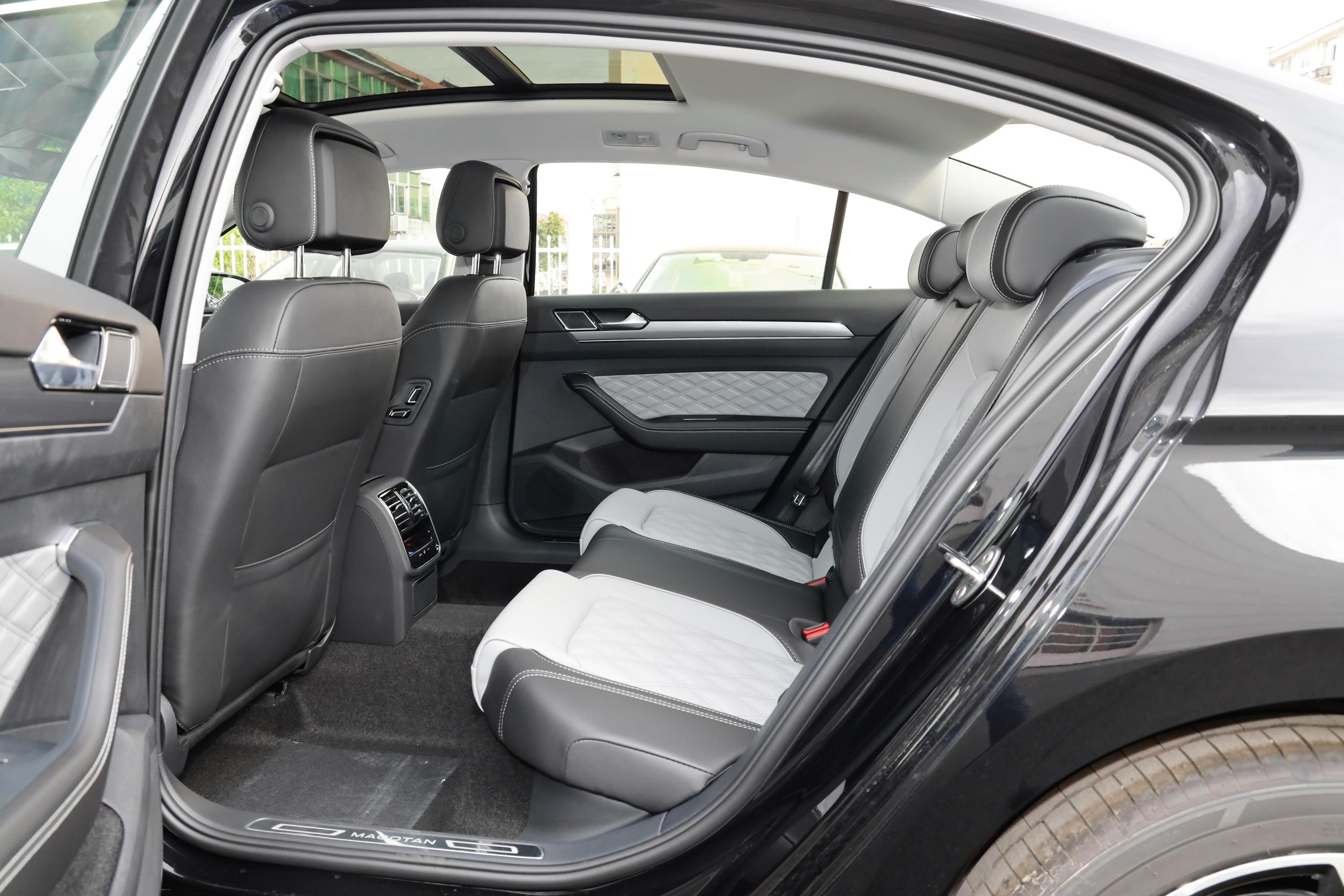 Volkswagen Magotan New Car Model