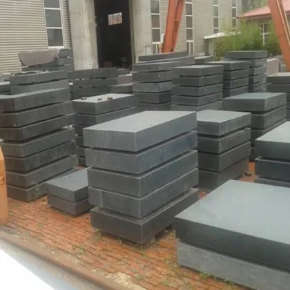 Chinese Custom Precision Granite Platform Triangular Ruler and Flat Ruler