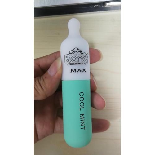 Max bang. Жидкость для снятия декоративного лака «Nail Polish Remover», 200 мл.