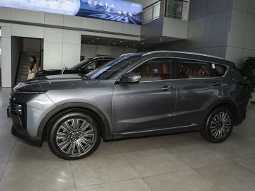2025 Jetour X70 PLUS 1.5T Elite 7Seats