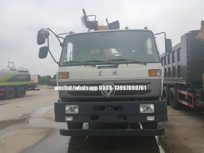 Dongfeng Dump Truck with Articulated 6.3Tons XCMG Crane