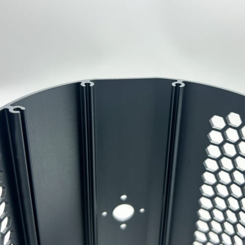 Caixa de alumínio para equipamento de áudio