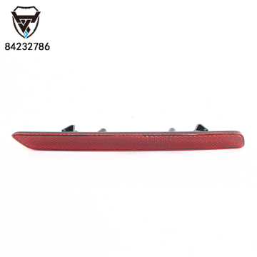 Auto Lighting System Parts: Signal Light Under Rear Fascia 84232786 84232787 for 2018 Cadillac XTS Rear Bumper Light