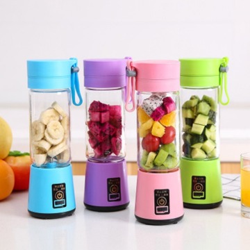 Rechargeable Portable USB Fruit Juicer and Smoothie Maker Blender
