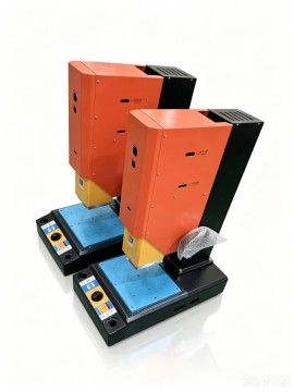Saldatrice per plastica quadrata da 15 kHz 2600 W
