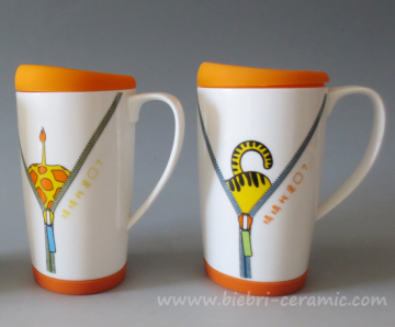Tazza di tazza di caffè in porcellana in ceramica e tazza di silicone e coperchi di coperchi e coperchi di plastica