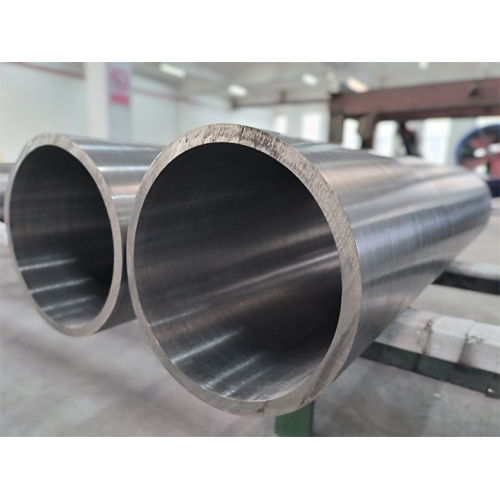 Procesamiento de tuberías de titanio para la construcción