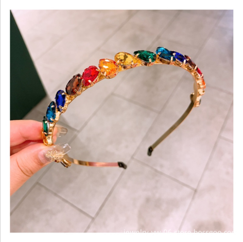 Sparkling Luxury: Exclusive Crystal and Gemstone Headbands for Women