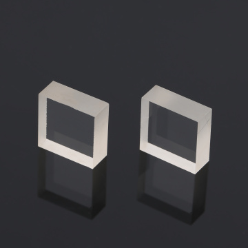 Fereastră de fluorură de litiu pentru optică medicală