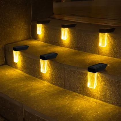 China Factory Solar Energy Waterproof Garden Path Lights for Outdoor Lawn