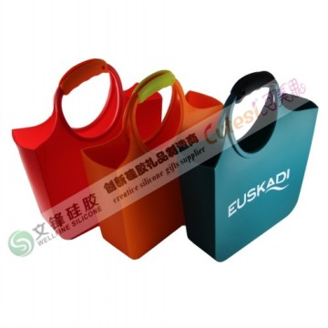 Eco-friendly and durable silicone handbag offered factory