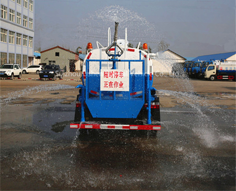 WATER SPRINKLER TRUCK