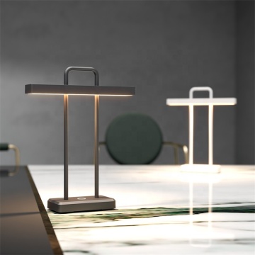 Modern Minimalist Bedroom: Side Bedside Office Table Lamp Decoration