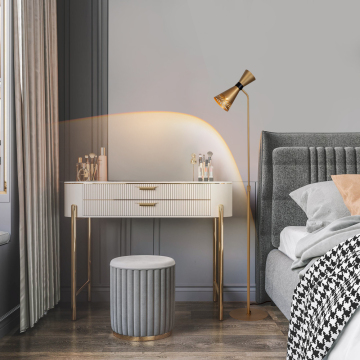 Adjustable Height Led Floor Lamp with USB Power Supply for Bedroom