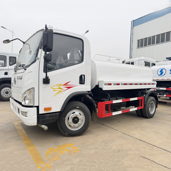 FAW 4x2 6m³ Caminhão de aspersores de água