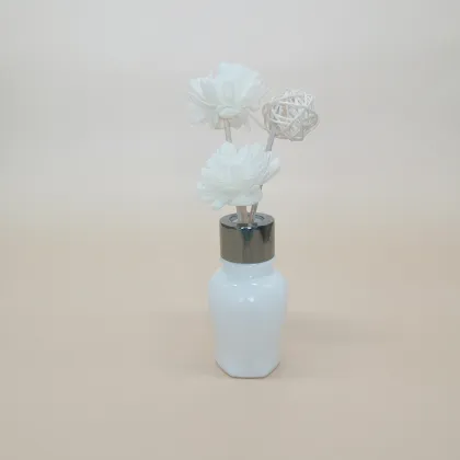 Aromatherapy Bottle Like a Flower