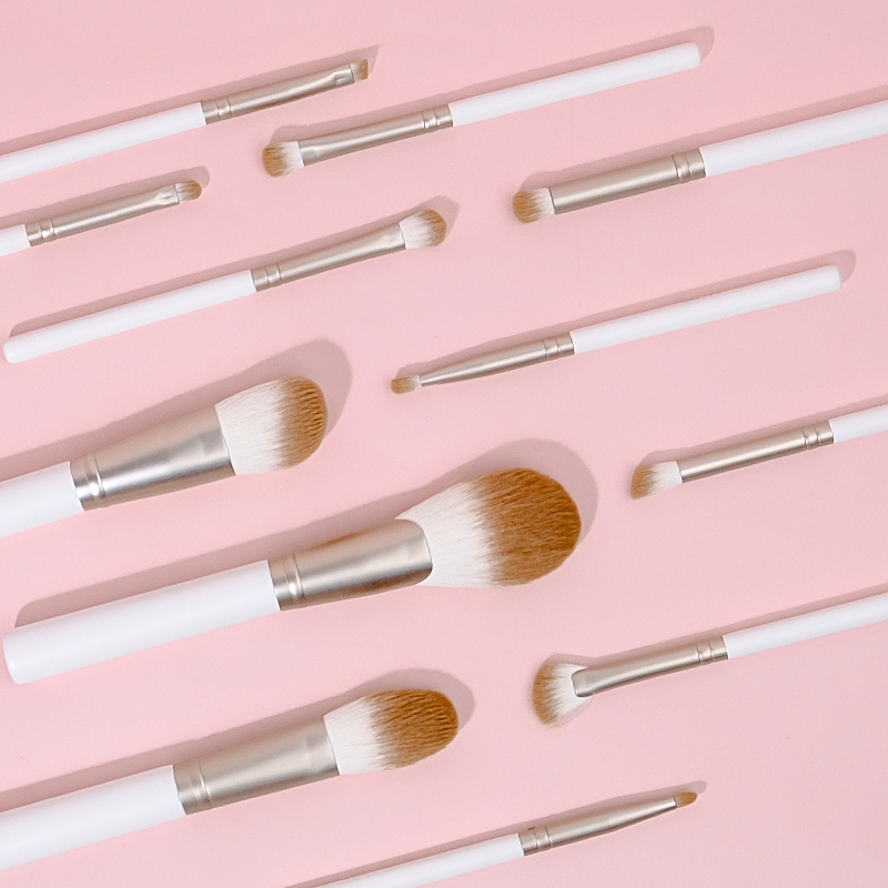 3 makeup brush