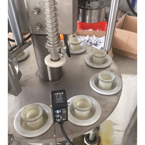 Máquina de enchimento e selagem de tubo de plástico creme NF-60A