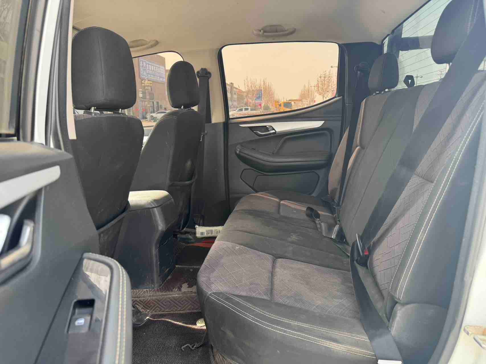 2022 Isuzu Re-Max 2.8T Classic 4WD